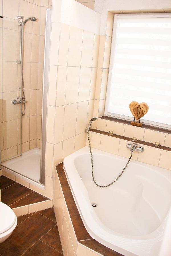 Ferienwohnung Am Alten Hafen Wismar Ngoại thất bức ảnh