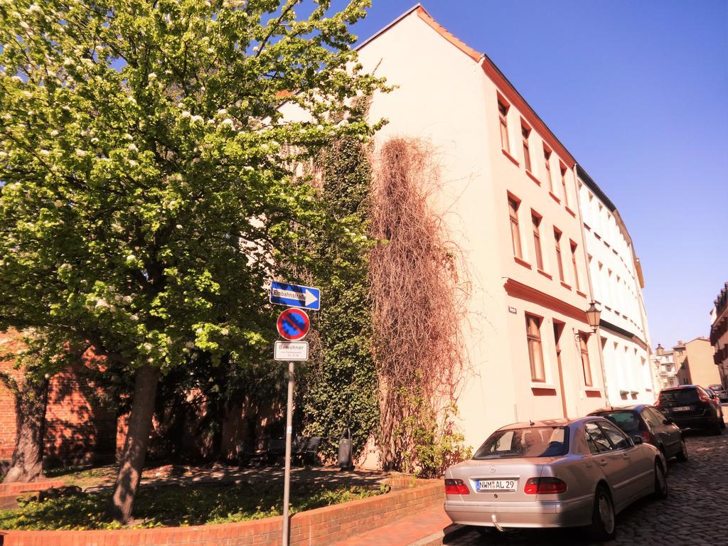 Ferienwohnung Am Alten Hafen Wismar Ngoại thất bức ảnh